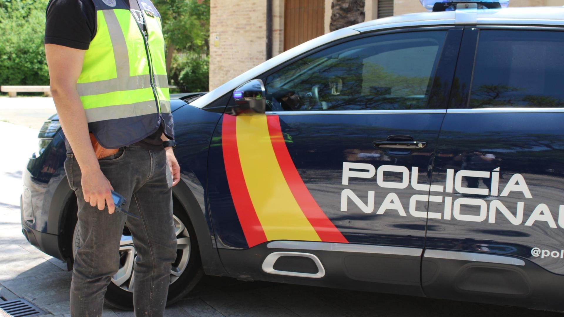 Hallan el cuerpo sin vida de un hombre en el interior de una furgoneta en Zaragoza