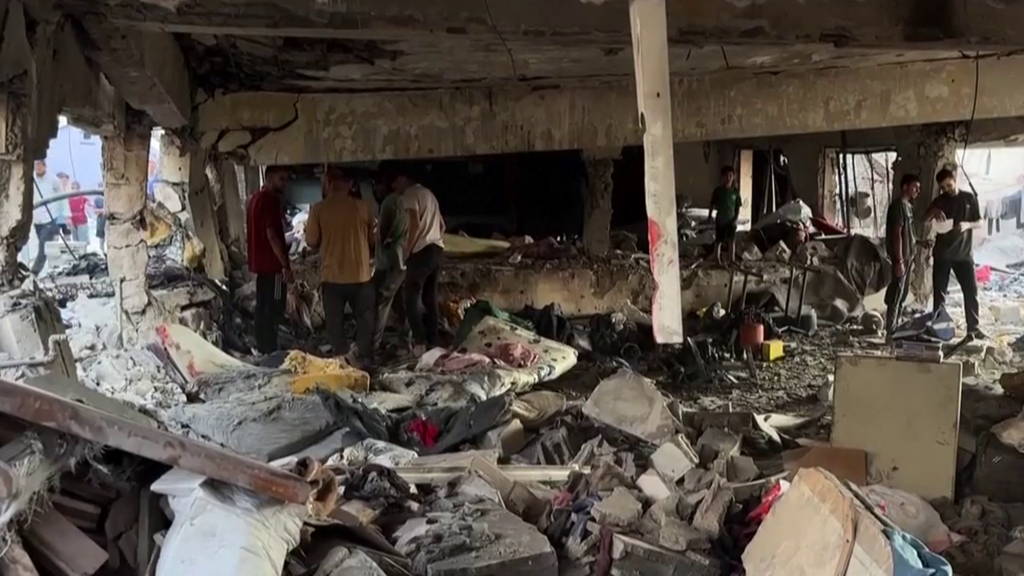 Los gazatíes siguen muriendo por los bombardeos israelíes y de hambre