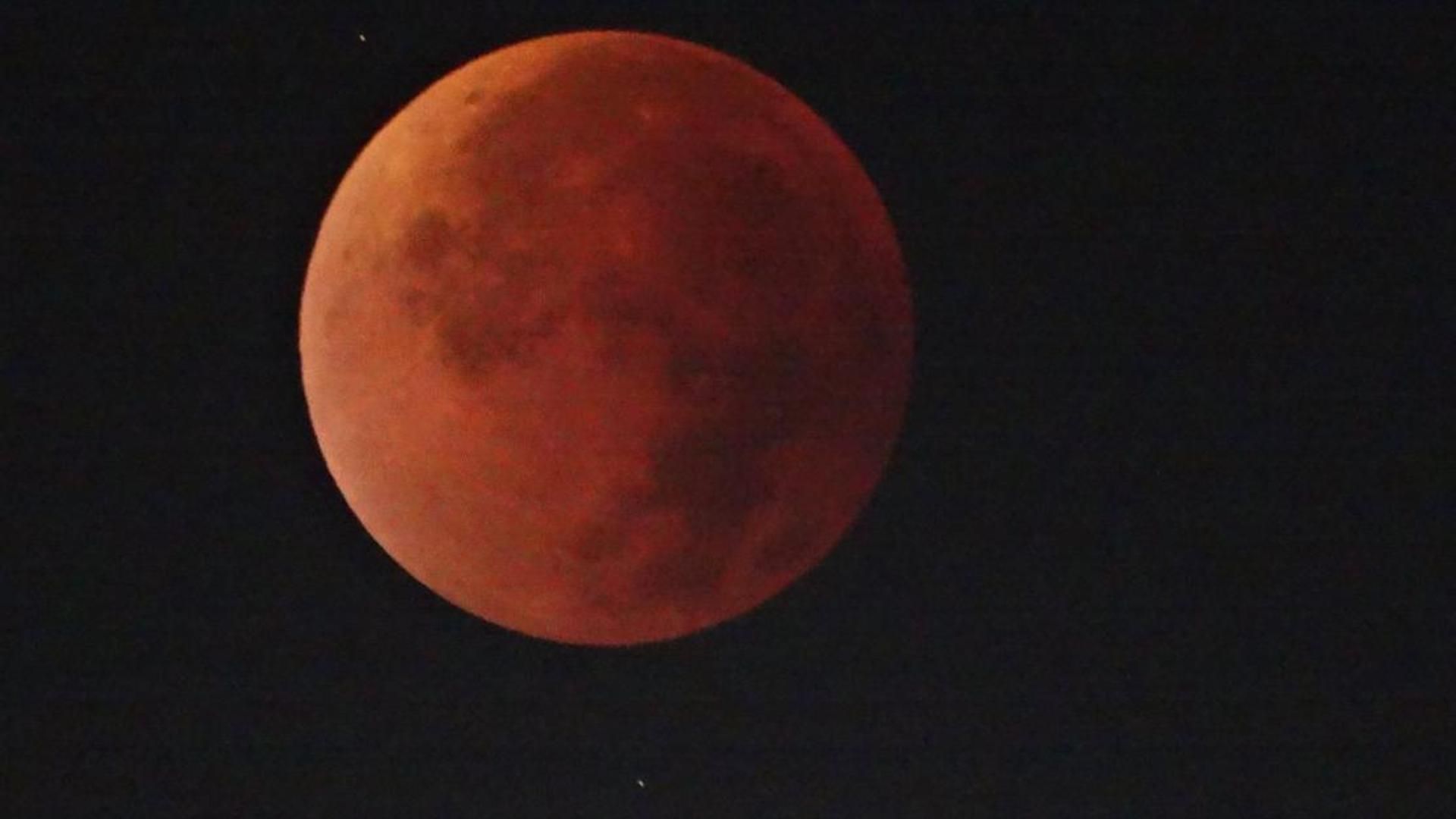 Luna de sangre en Tokio, Japón