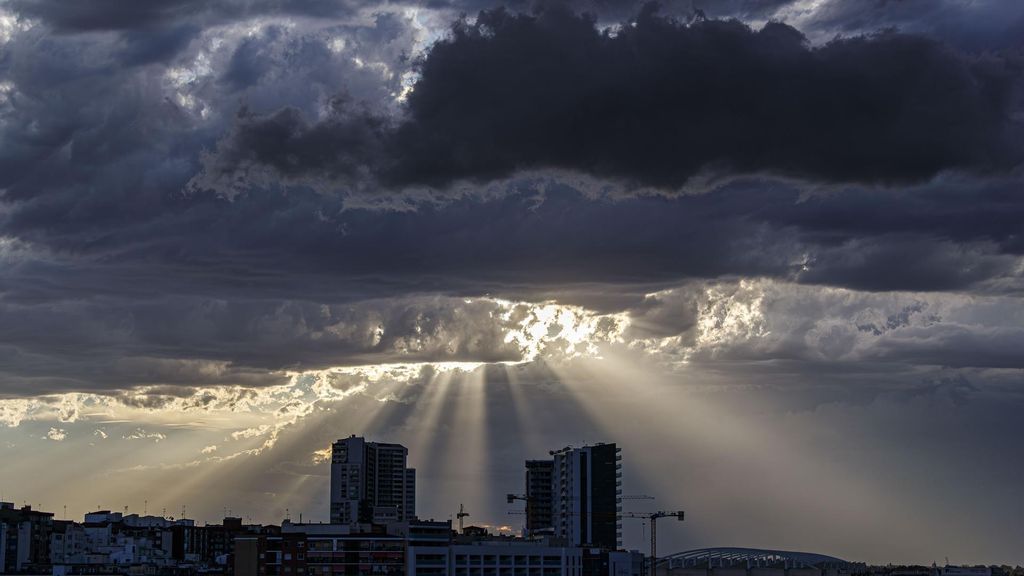 Las temperaturas máximas subirán en el centro-oeste peninsular, pero descenderán en la mayor parte del país