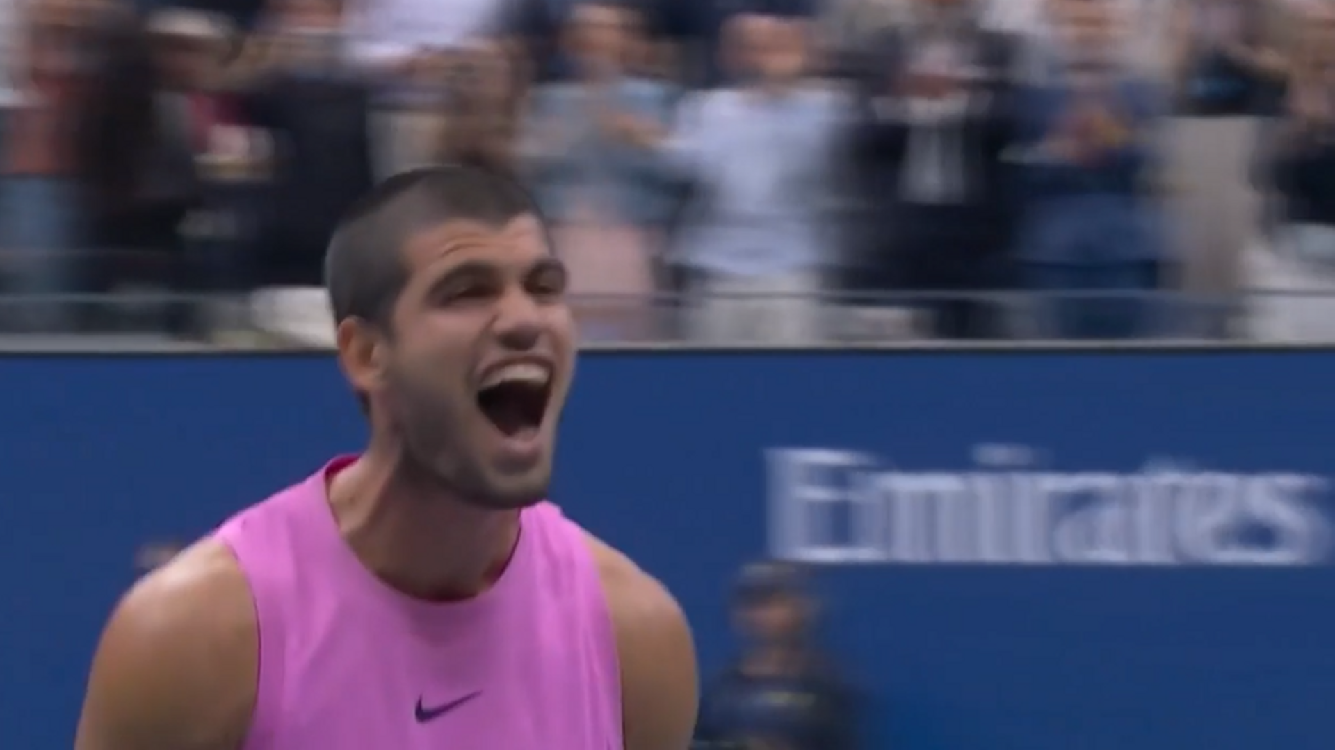 Carlos Alcaraz celebra por todo lo alto su victoria en el US Open ante unas gradas llenas de estrellas Carlos Alcaraz celebra por todo lo alto su victoria en el US Open ante unas gradas llenas de estrellas