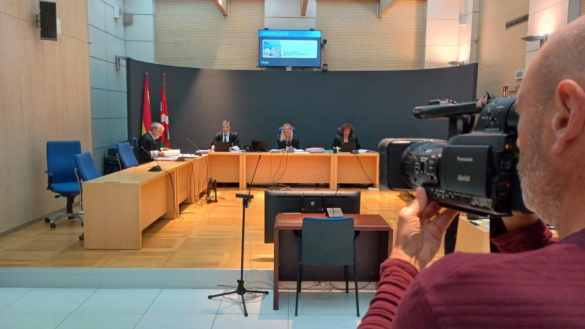 El juicio ha arrancado esta mañana en la Audiencia Provincial de Gipuzkoa