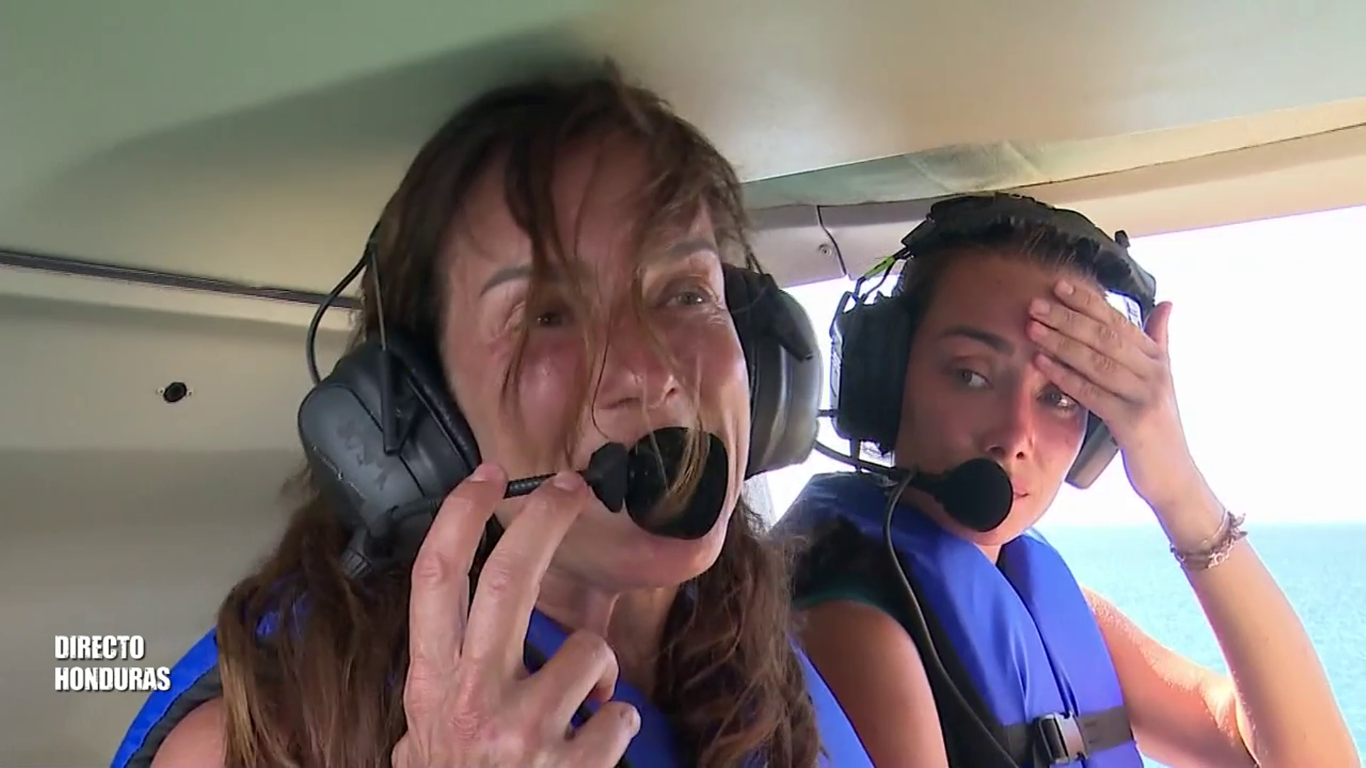 Elena Rodríguez se emociona al dedicar su salto desde el helicóptero a sus nietos