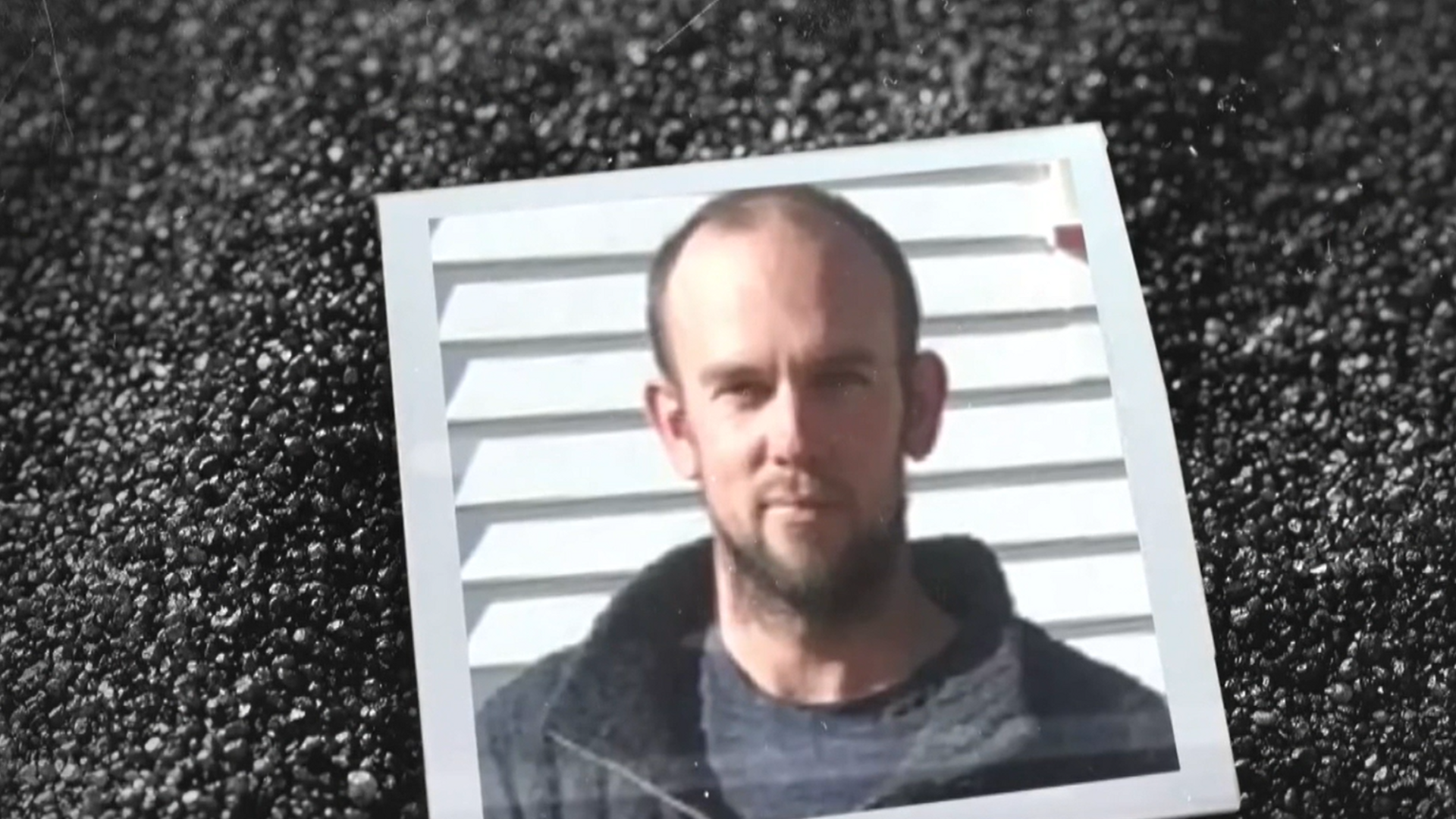 Matan al padre fugitivo australiano que llevaba desaparecido desde 2021 junto a sus tres hijos en Waikato Matan al padre fugitivo australiano que llevaba desaparecido desde 2021 junto a sus tres hijos en Waikato