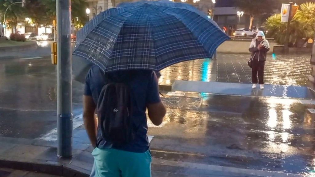 Alerta por lluvias torrenciales: Baleares, Murcia y Comunidad Valenciana, en aviso naranja por precipitaciones de hasta 50 litros por hora