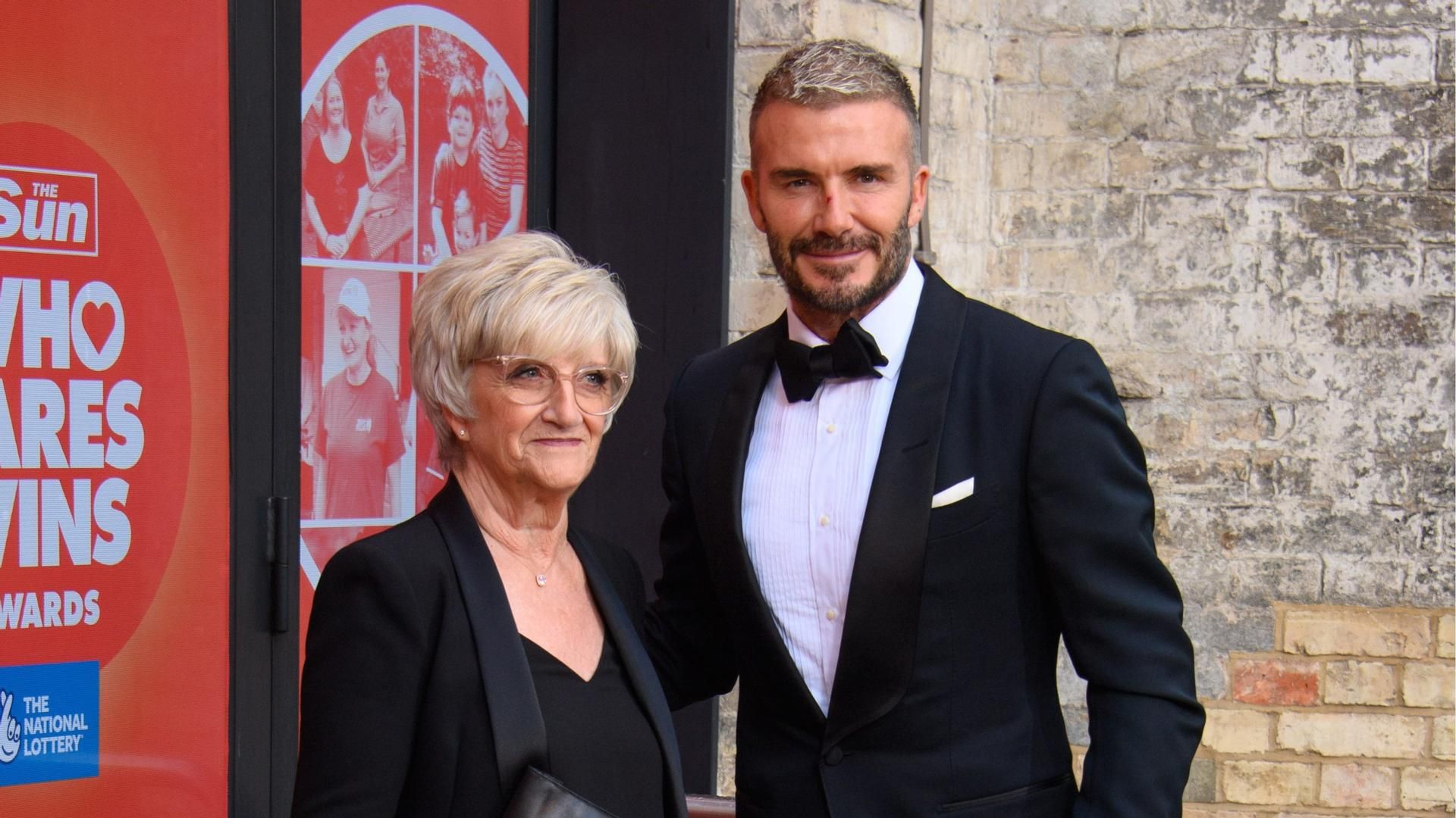 David Beckham y su madre, Sandra David Beckham y su madre, Sandra
