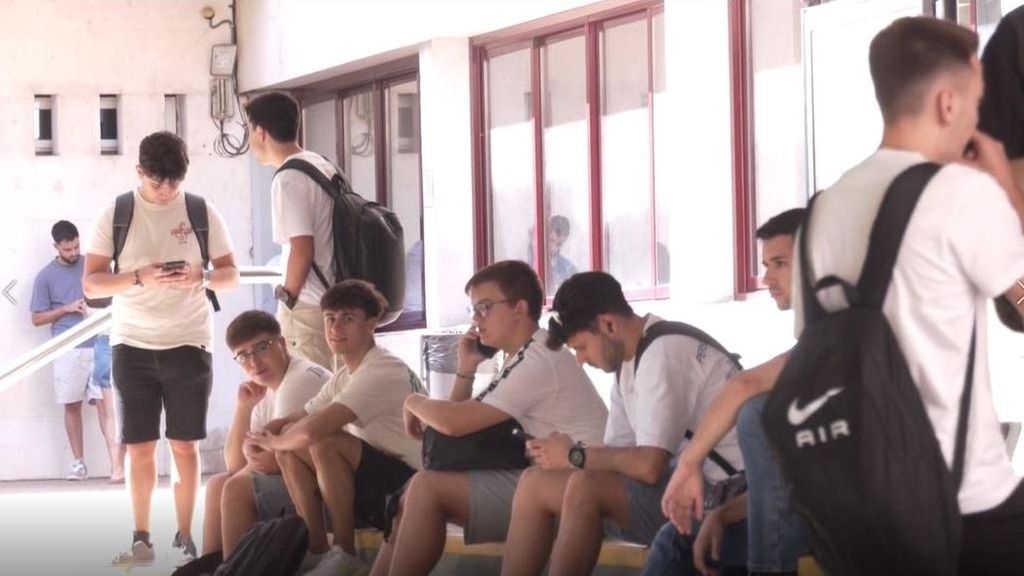 De padres universitarios, hijos universitarios: la OCDE revela las desigualdades en el nivel formativo de los españoles