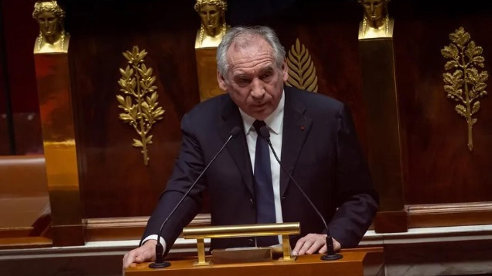 El Ejecutivo del primer ministro francés, François Bayrou, cae tras perder la cuestión de confianza que él planteó voluntariamente.
