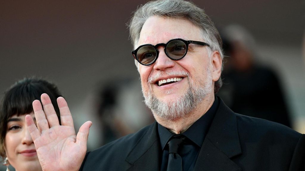 Guillermo del Toro luce irreconocible tras una impresionante pérdida de peso que asombró en el Festival de Venecia