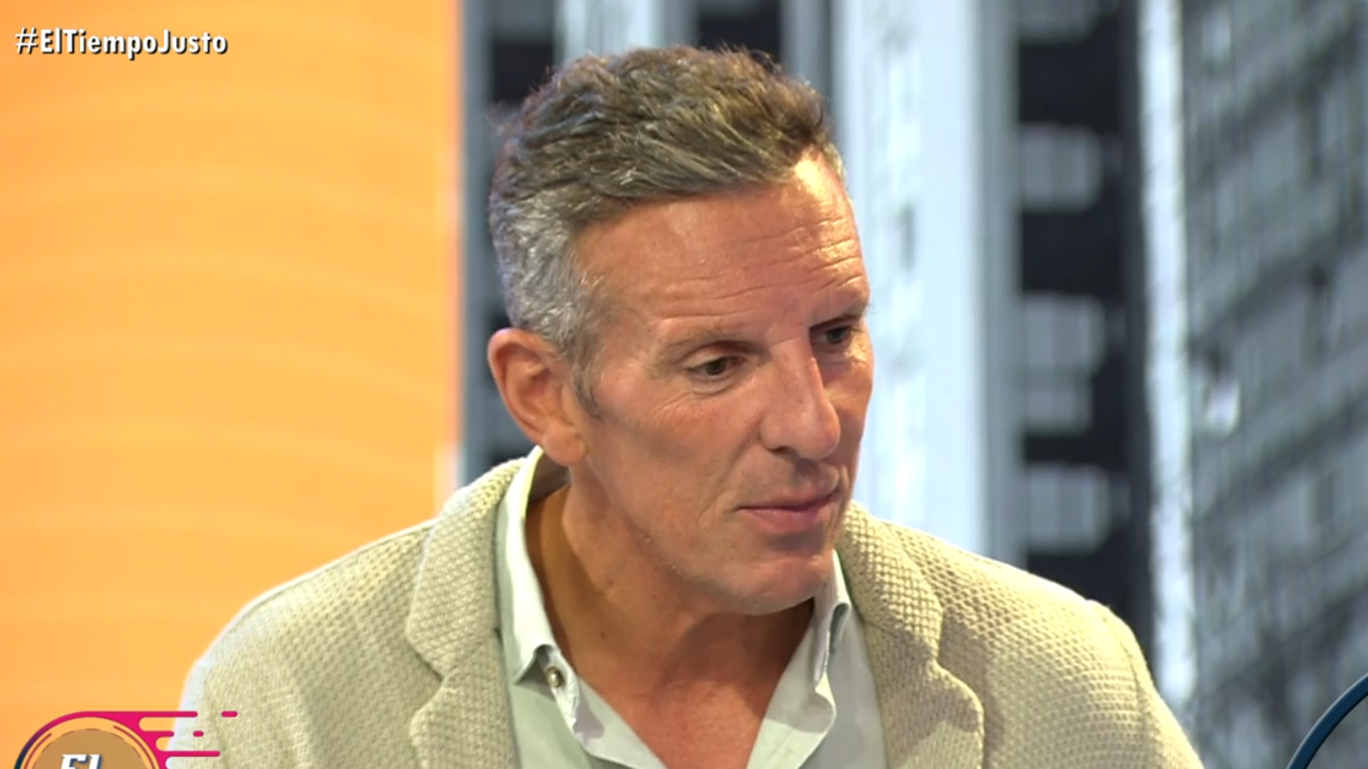 La curiosa confesión del presentador Joaquín Prat: "Yo duermo con un bate de béisbol en el cabecero de la cama"