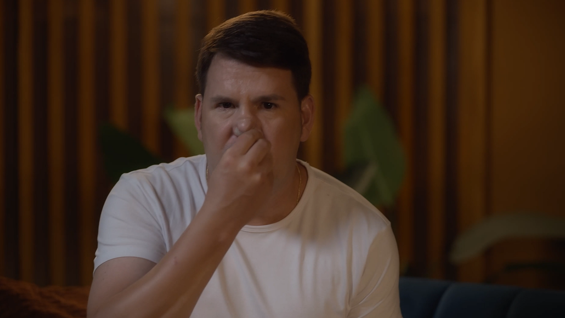 Lucas, obligado a parar la grabación por el delicado estado de su nariz: "No ha dejado de sangrarme"