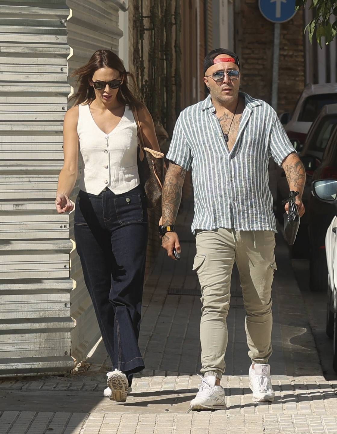 Kiko Rivera e Irene Rosales abandonan juntos el colegio de sus hijas