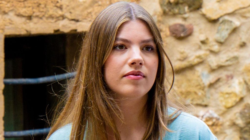 La infanta Sofía, pillada en su primer día de universidad en Lisboa junto a  sus compañeros: sus planes