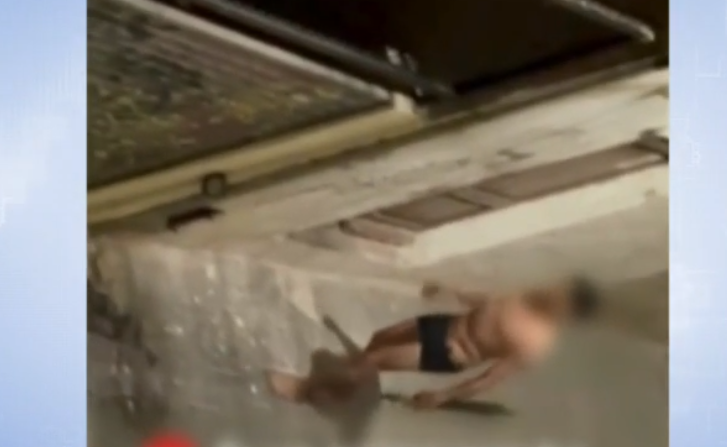 Un okupa magrebí extremadamente agresivo genera el terror en el centro de Sant Cugat: "Va con un machete y en calzoncillos"