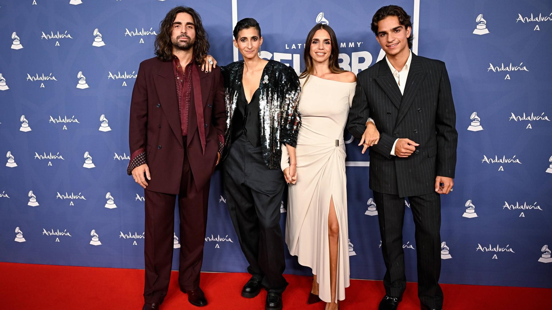 Los primos Flores: Guillermo Furiase, Alba Flores, Elena Furiase y Pedro Antonio Lazaga