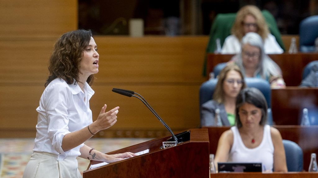 Ayuso carga contra la oposición por denunciar el genocidio de los palestinos a los que acusa de homofobia