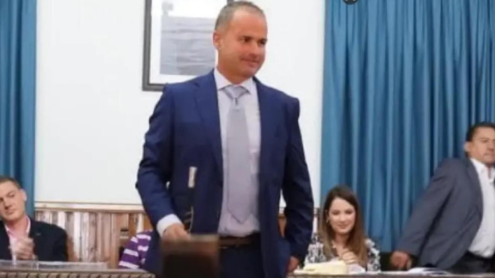 El alcalde de Villacastin, de Vox, Julio César Sánchez