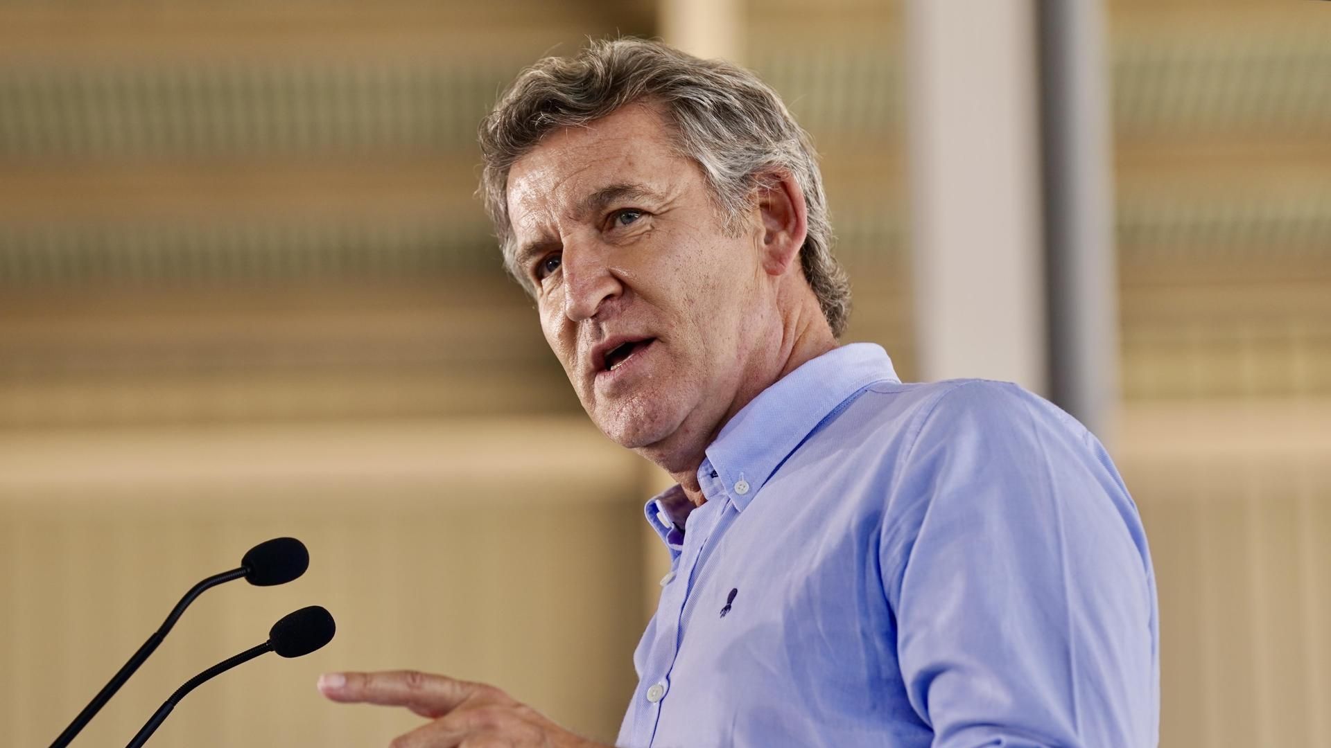 Feijóo, sobre el problema de la inmigración: "Quien no acepte las normas y no venga a trabajar, tendrá la puerta de salida"