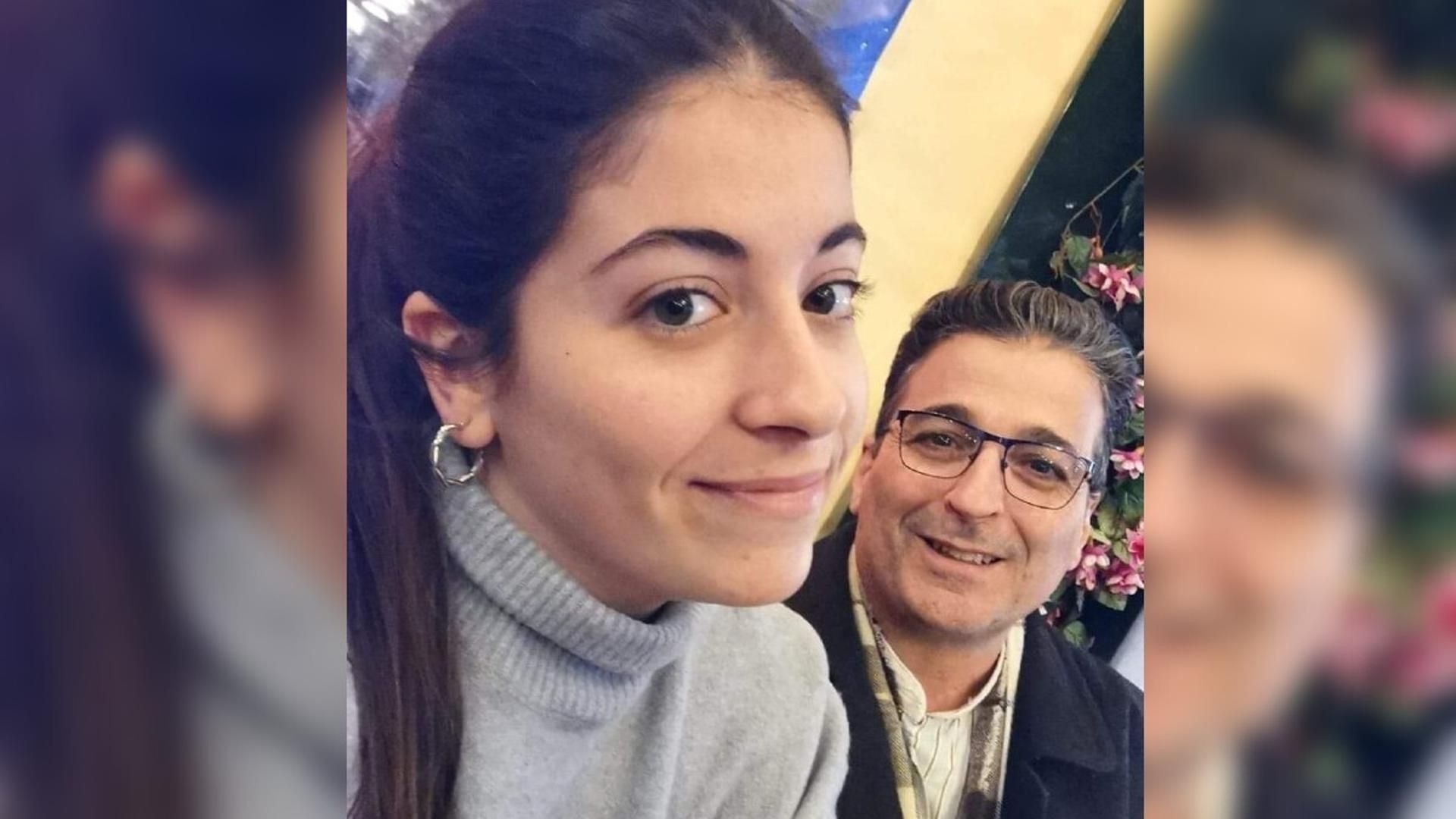 Fuente Clara Cabrera, la joven fallecida en accidente de tráfico, junto a su padre