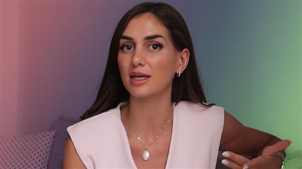 Maica Benedicto aconseja a los futuros participantes de ‘Gran Hermano’ y da la clave para ser un gran personaje Obvio microbio Temporada 1 Top Vídeos 28