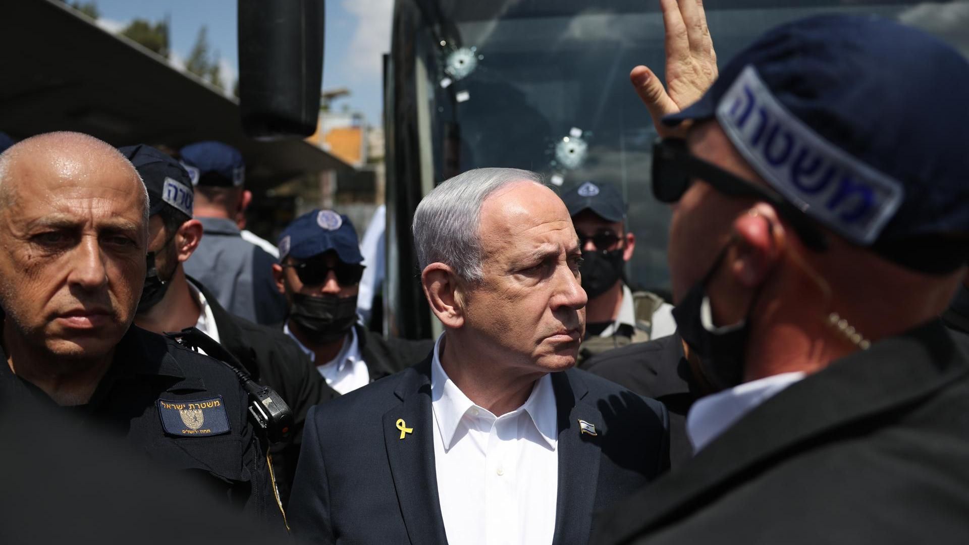 Netanyahu acusa a Pedro Sánchez de lanzar amenazas genocidas a Israel tras conocer las medidas del Gobierno Netanyahu acusa a Pedro Sánchez de lanzar amenazas genocidas a Israel tras conocer las medidas del Gobierno