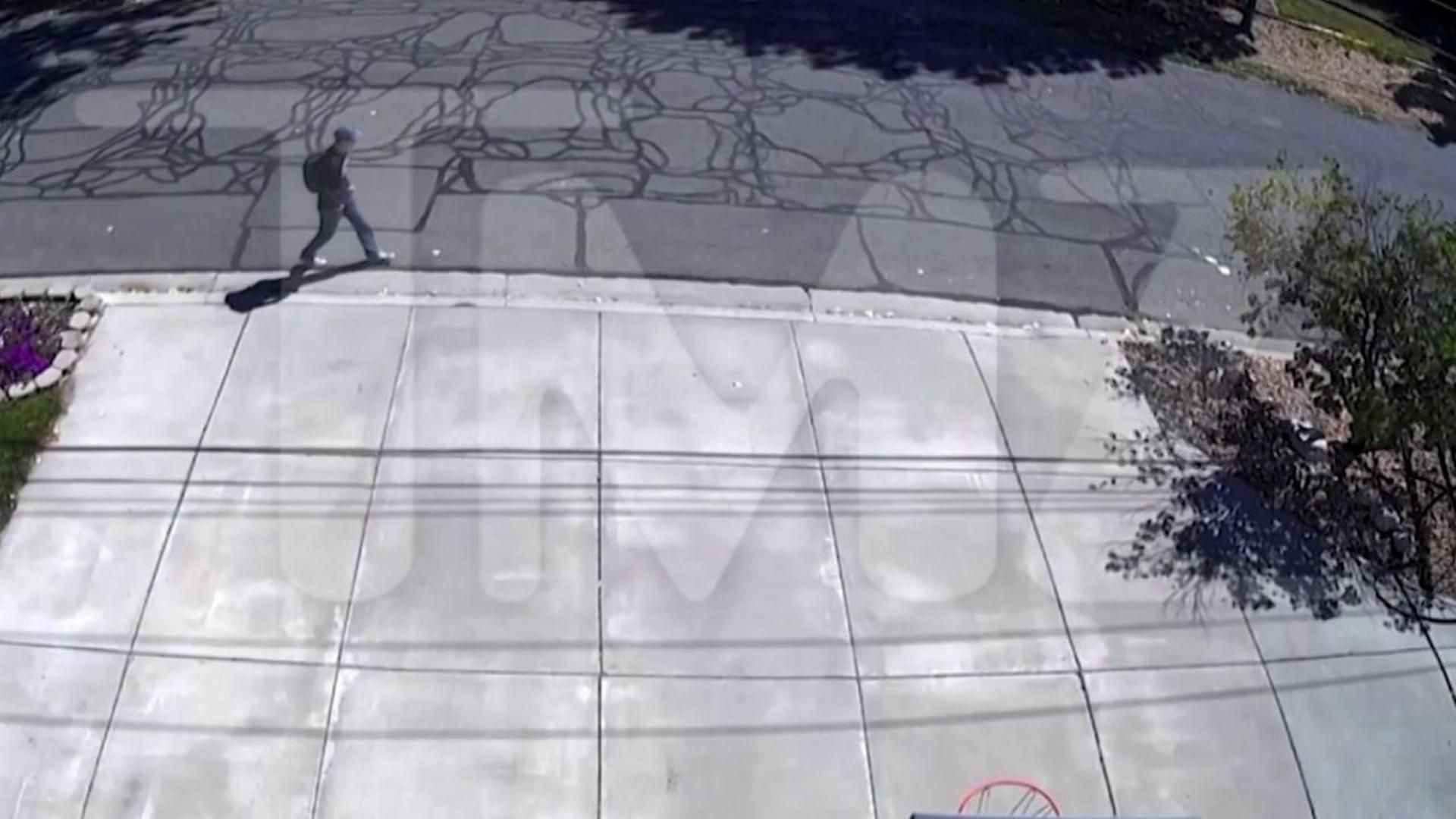 Qué sabemos del presunto asesino de Charlie Kirk: capaz de armar un rifle y acertar a 180 metros