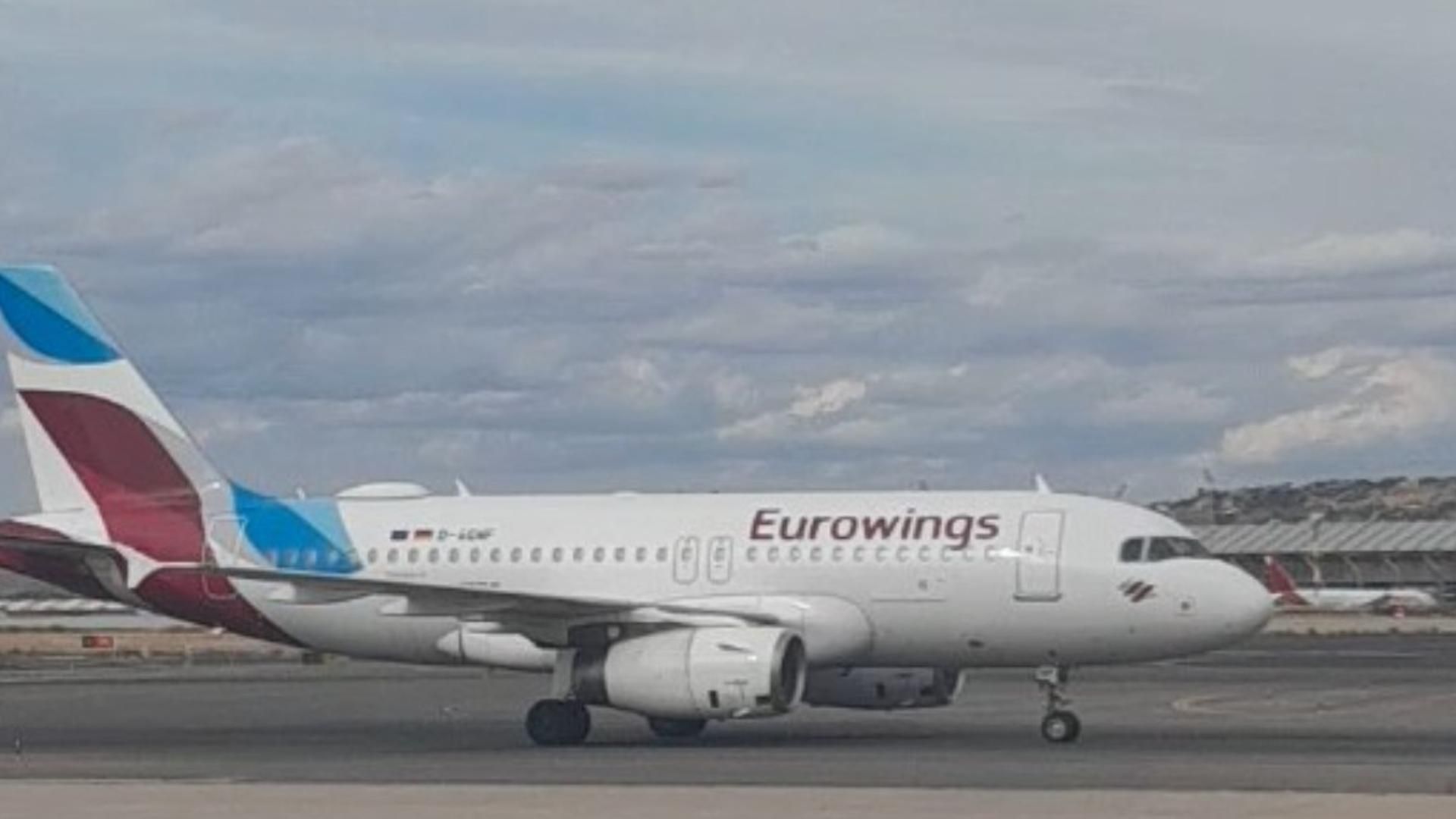 Un avión aterriza en Barajas con destino Málaga por altercados de los viajeros