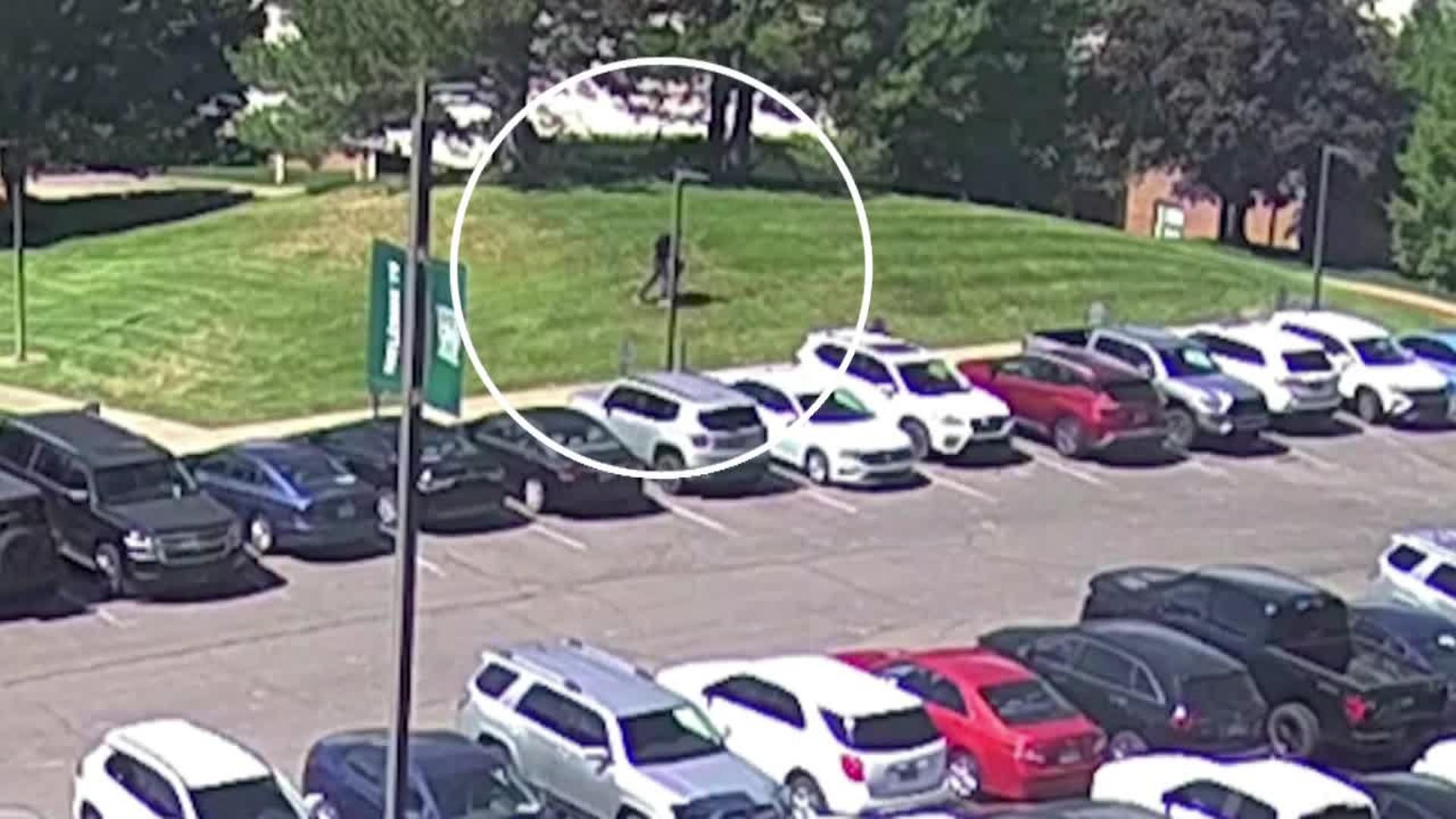 El FBI comparte el vídeo de la huida del presunto asesino de Charlie Kirk