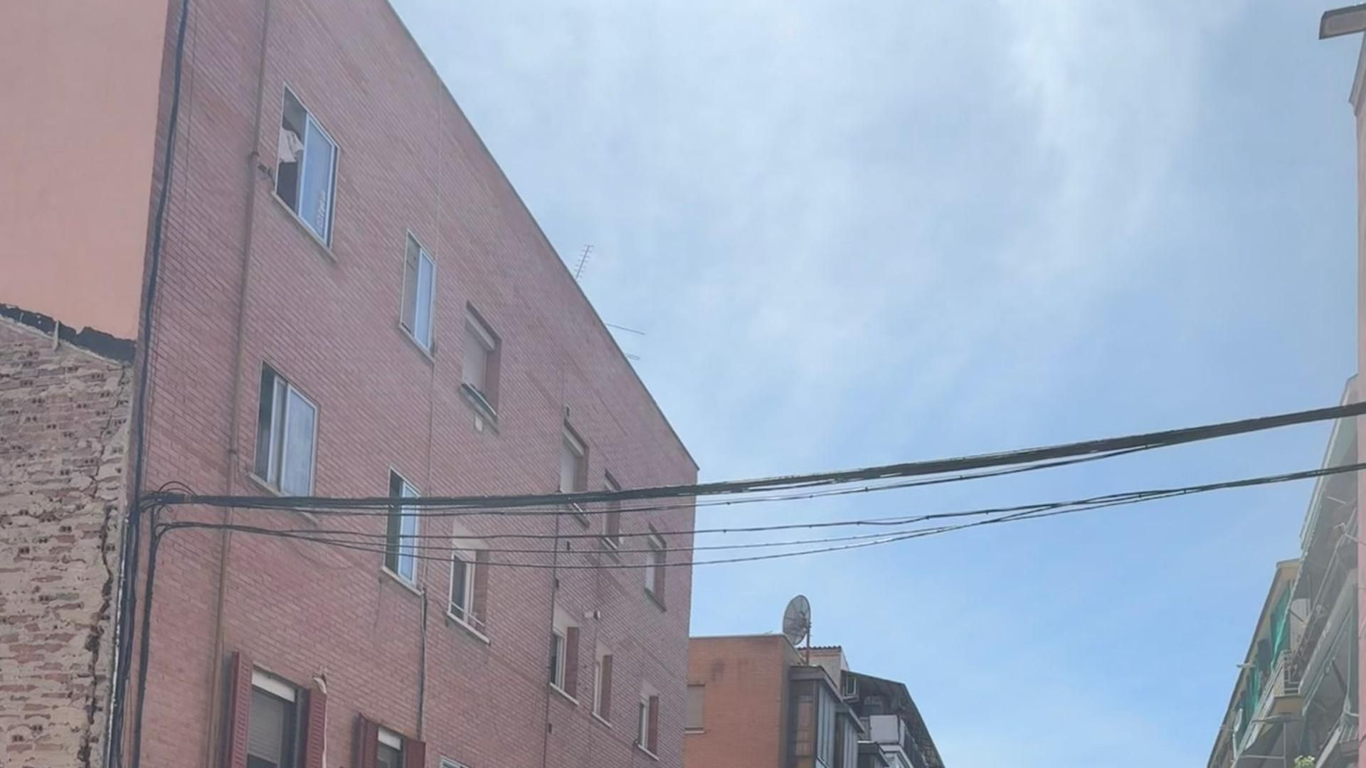 Las imágenes de la devastación en Vallecas tras la explosión de un bar