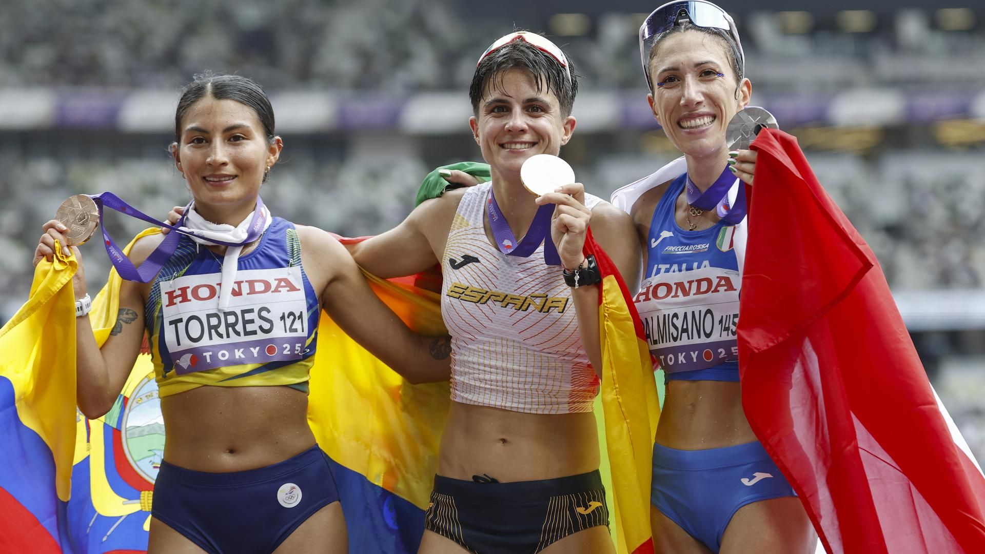 María Pérez se convierte en campeona del mundo de 35 kilómetros marcha en Tokio