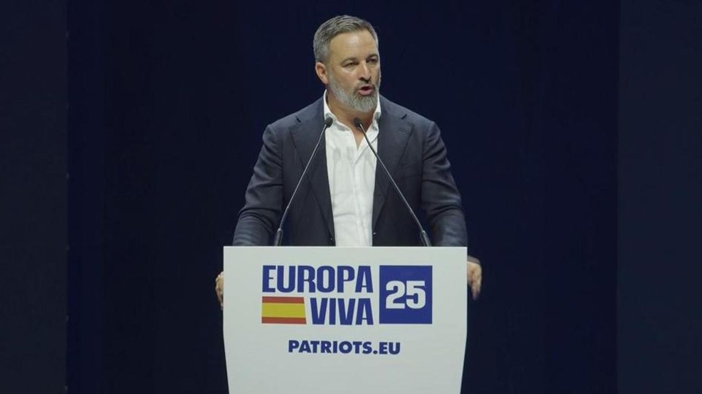 Abascal y sus aliados se conjuran para "reconquistar" Europa: homenaje de Vox a Charlie Kirk
