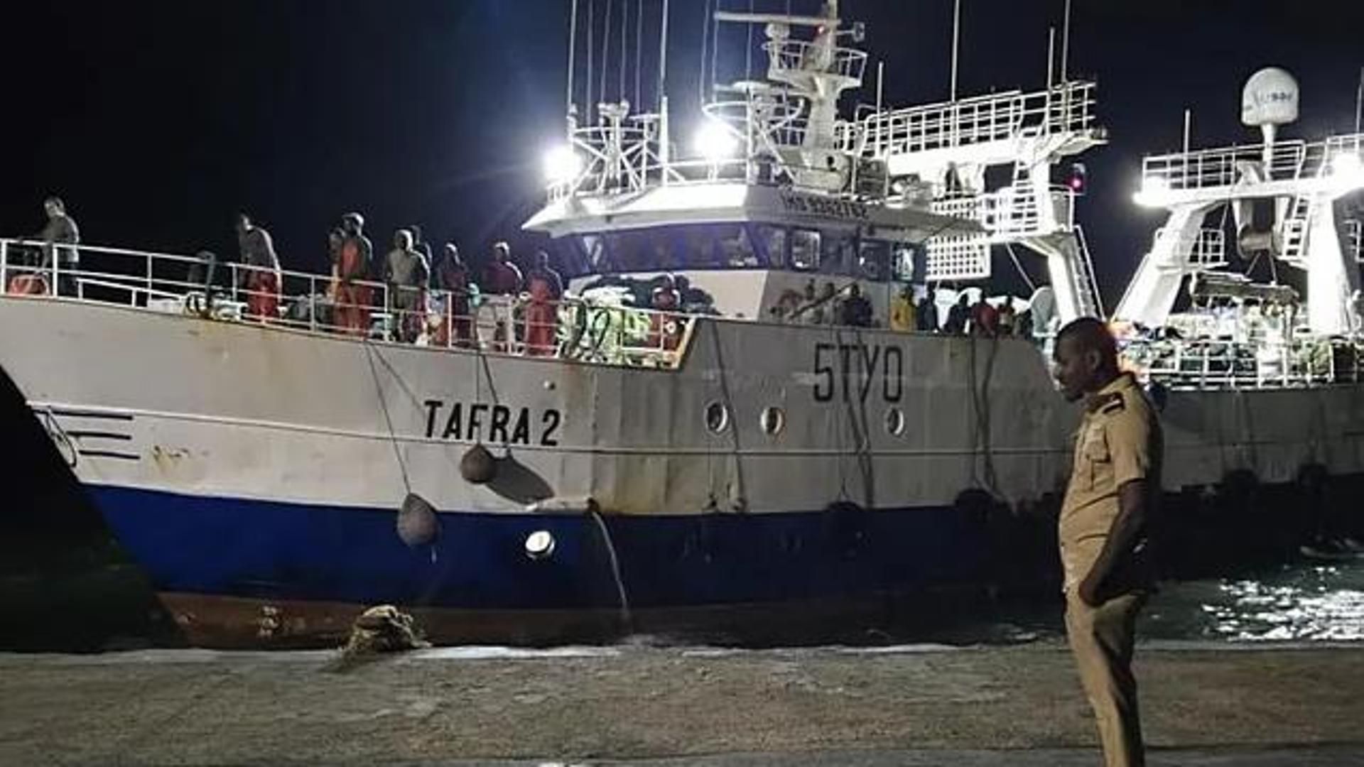 Detienen a los capitanes de los dos pesqueros, uno gallego, que colisionaron en Mauritania