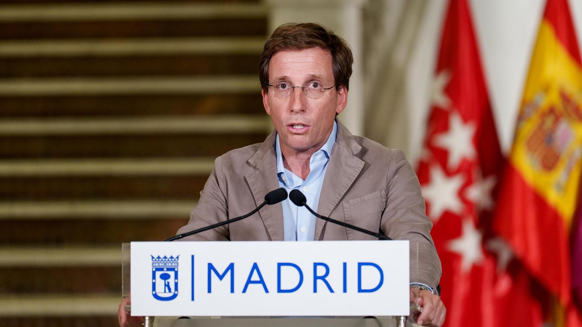 El alcalde de Madrid, José Luis Martínez-Almeida, realiza una declaración institucional