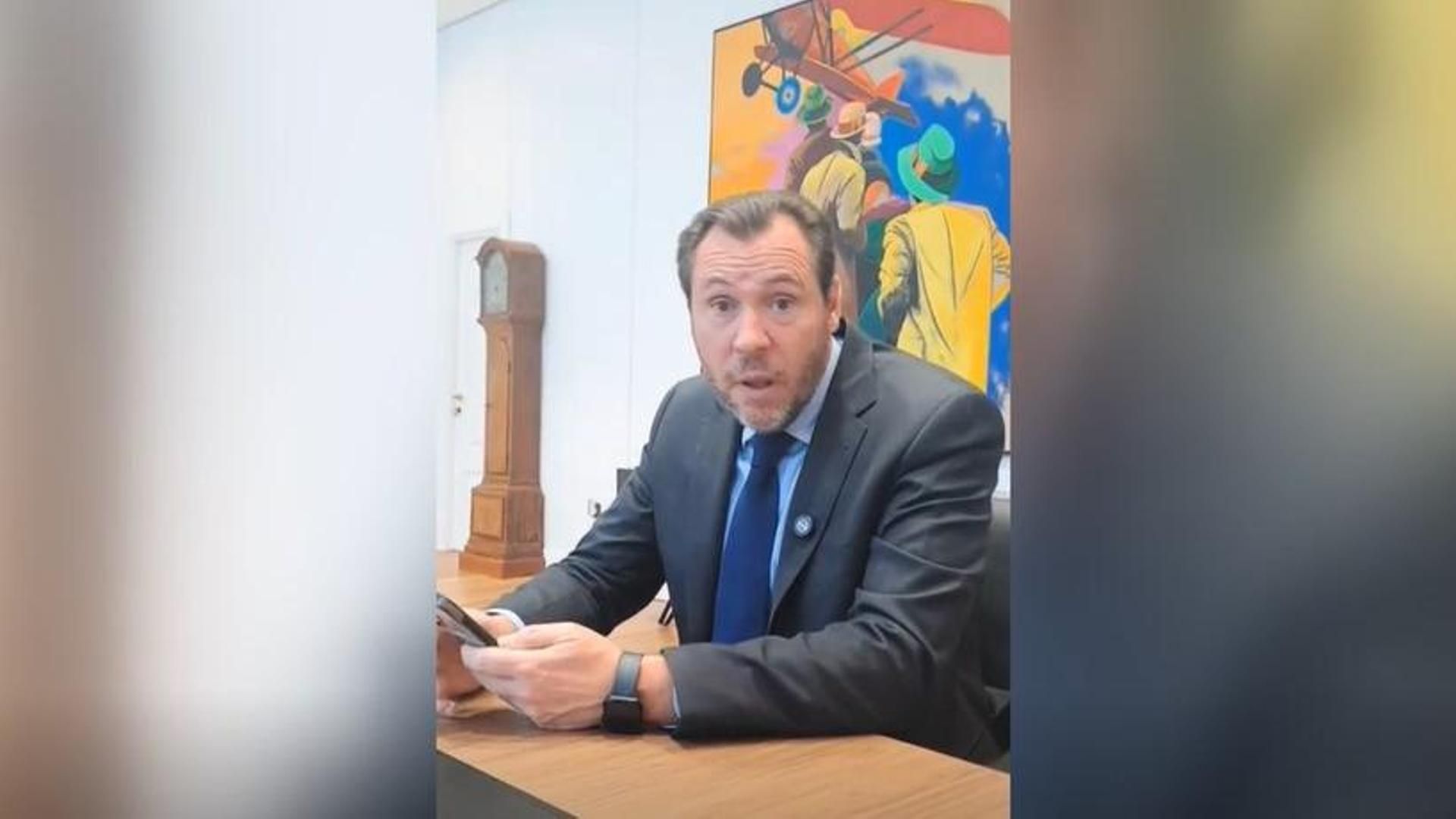 El intento del PP y del PSOE por captar a los votantes más jóvenes con su estreno en TikTok