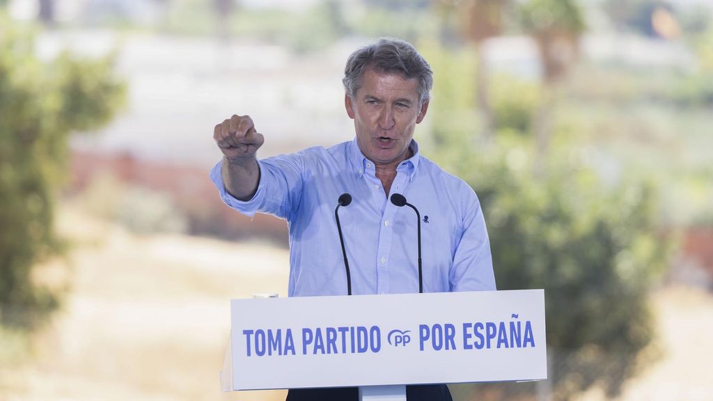 Alberto Núñez Feijóo reúne a la plana mayor del PP para implicar a todo el partido en el "ataque" a Pedro Sánchez y "preparar el cambio"