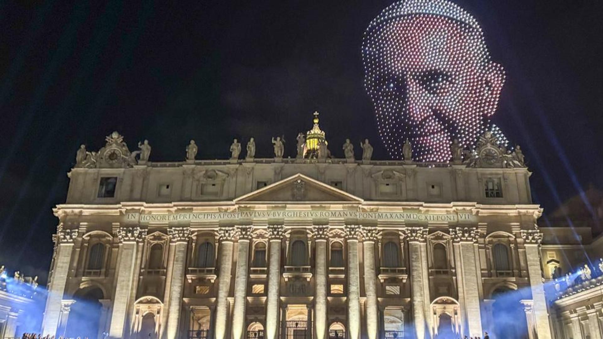 Karol G llevó este sábado su ritmo y su voz a la monumental Plaza de San Pedro del Vaticano