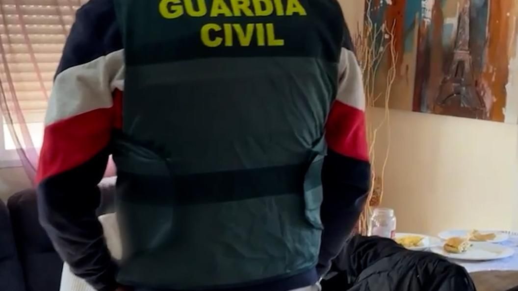 Detenida la cuidadora de una anciana a la que estafó más de 30.000 euros en Calpe, Alicante