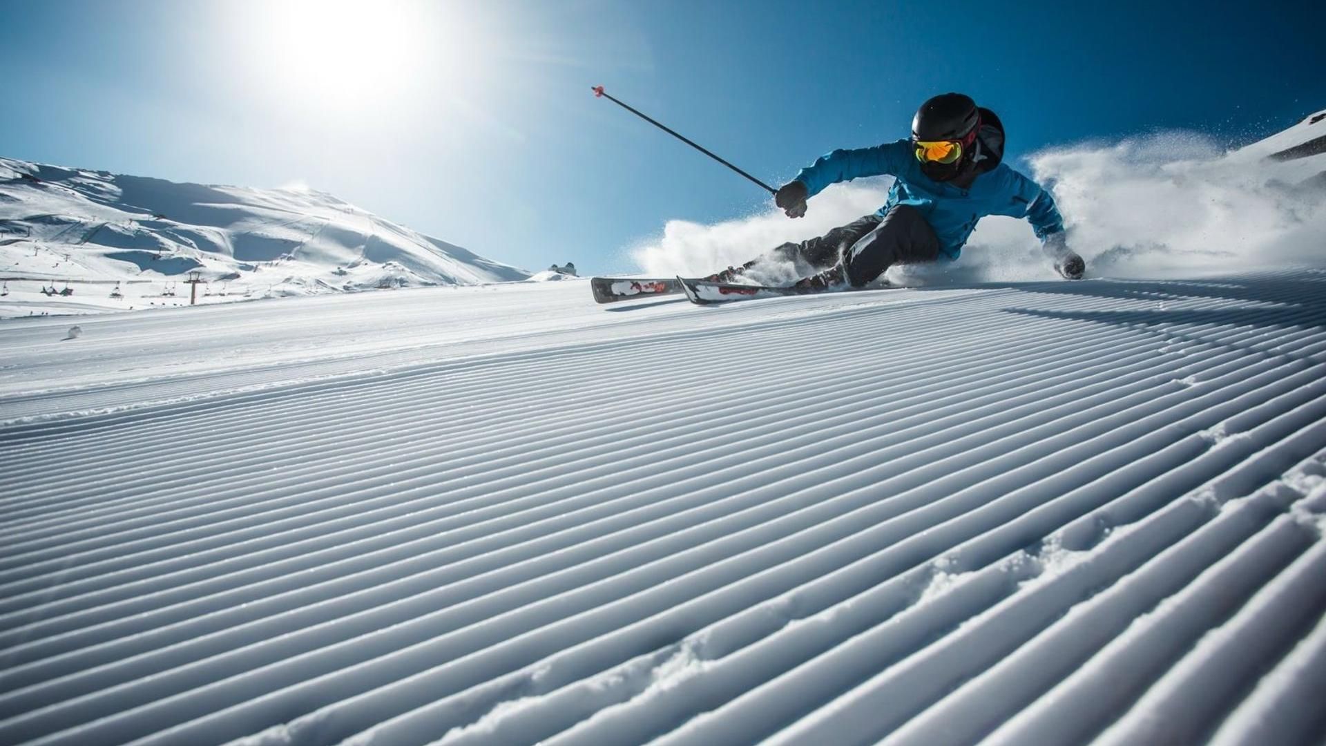 Esquiador en la Estación de Sierra Nevada, Granada