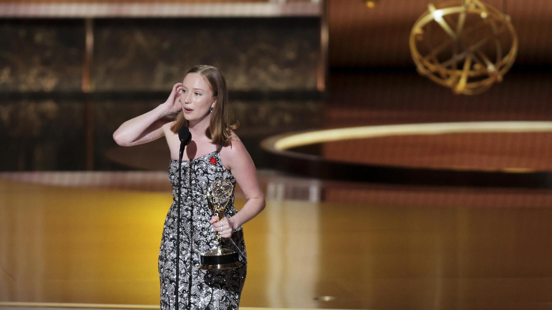 La actriz Hannah Einbinder alza su Emmy al grito de "Palestina libre":  "Es mi obligación como judía"