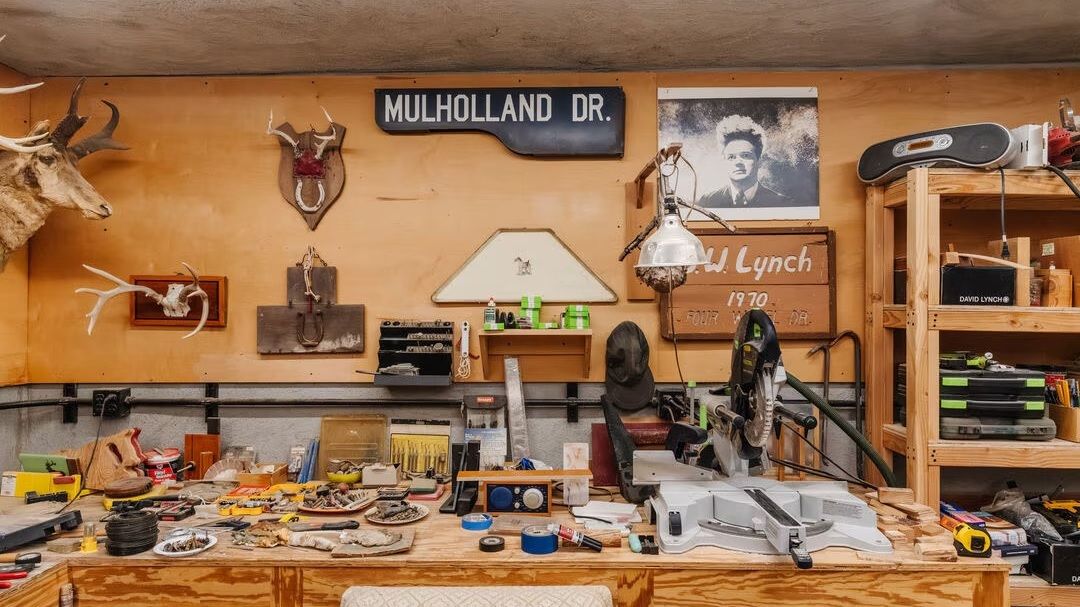 Uno de los rincones plagados de objetos de culto de David Lynch