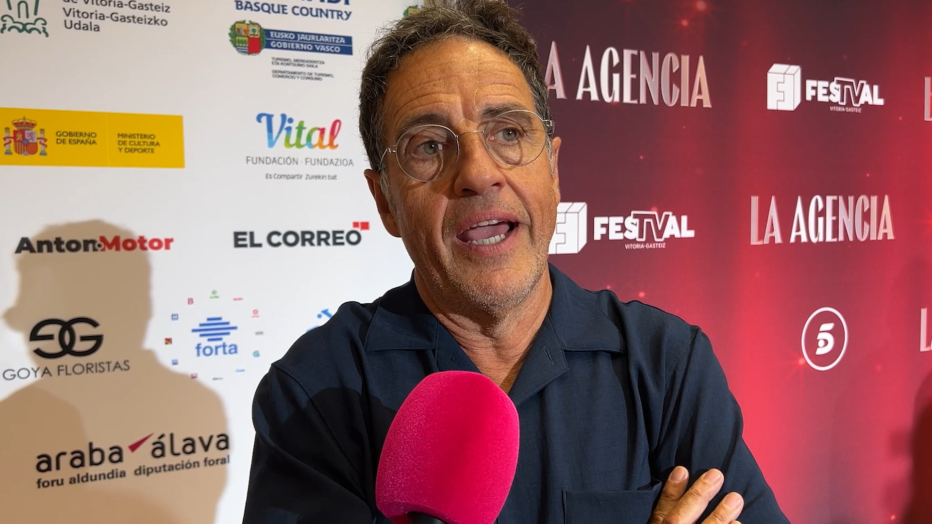 Daniel Écija cuenta cómo es la adaptación española de 'Call my agent' - La Agencia Exclusivo web 09/09/2025