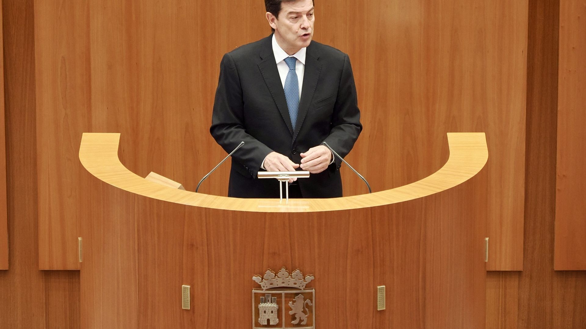 EuropaPress 6920409 presidente junta alfonso fernandez manueco comparece pleno cortes informar