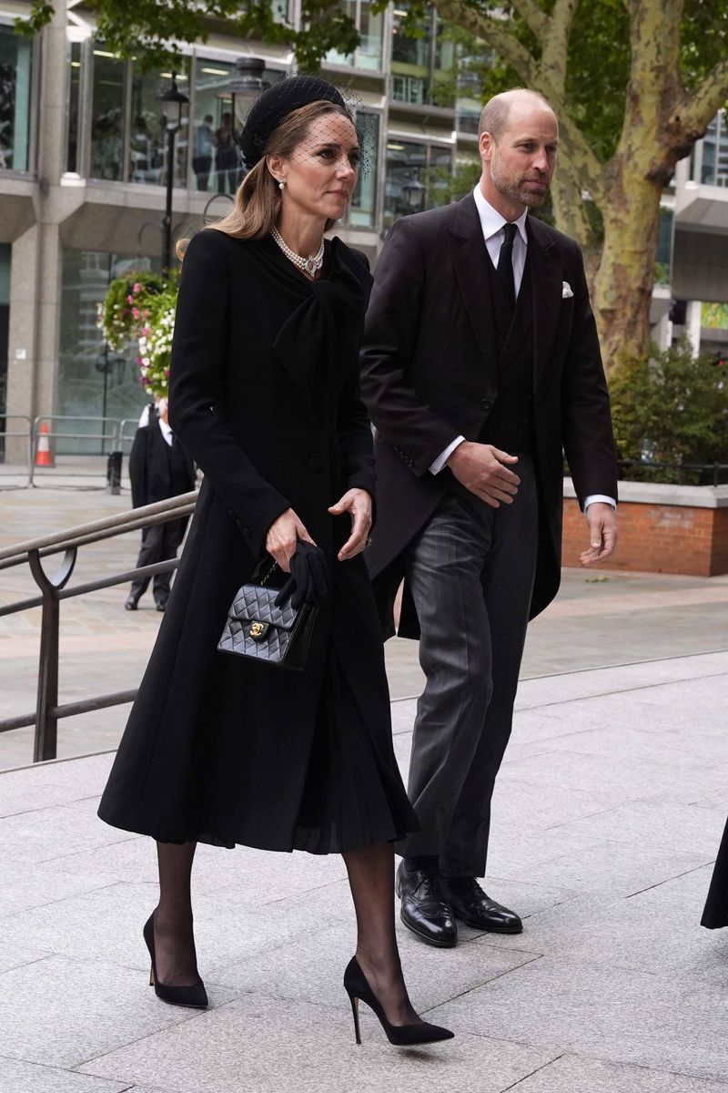 Kate Middleton en el funeral de la duquesa de Kent con bolso de Chanel