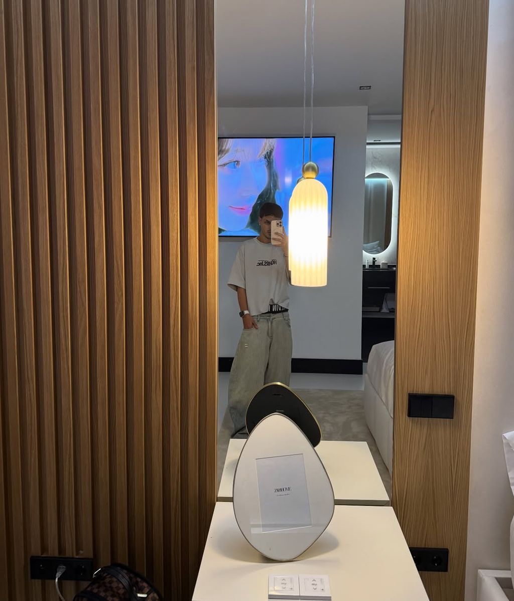 La habitación de la nueva casa de Abraham Mateo