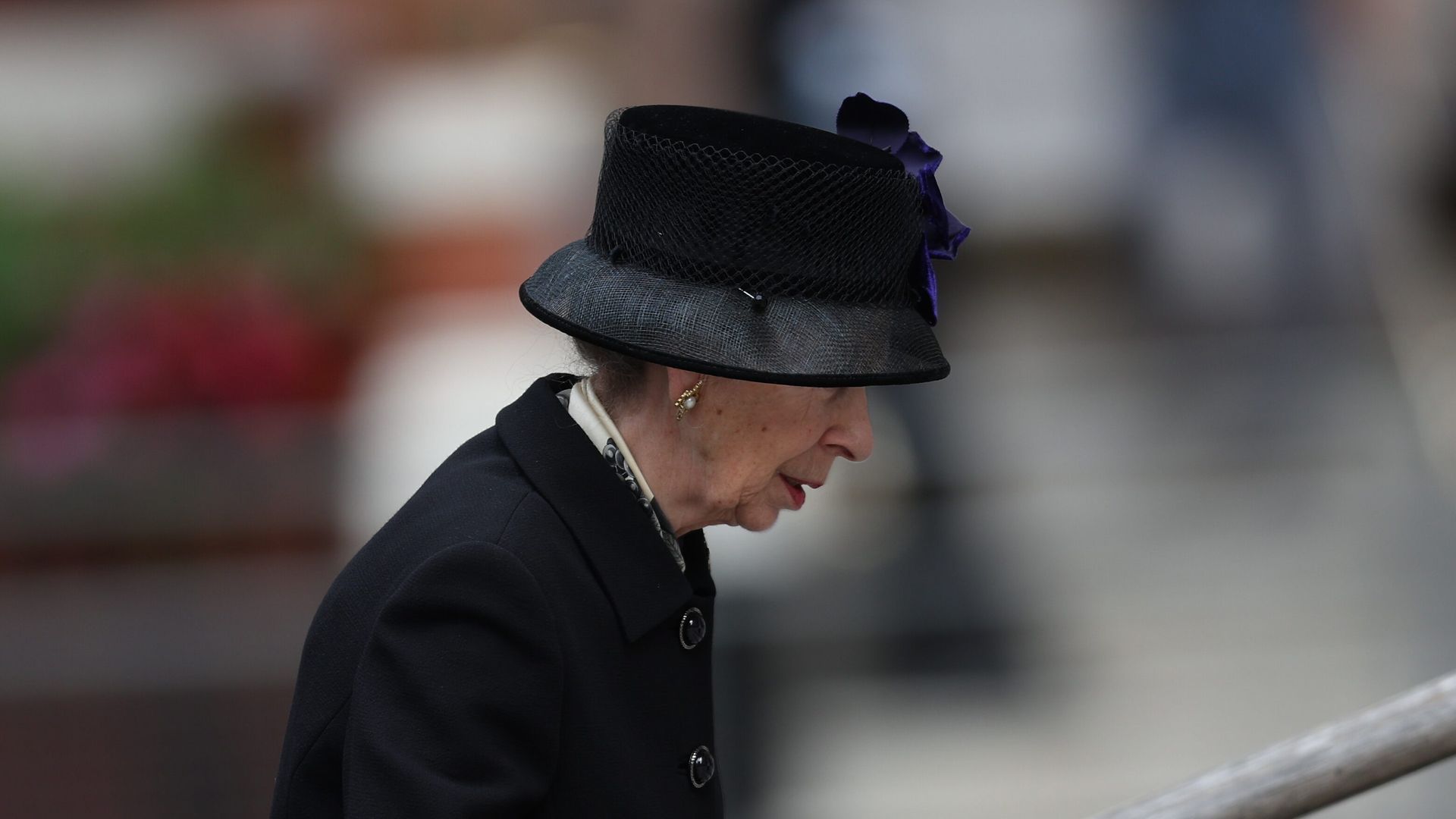 La princesa Ana en el funeral de la duquesa de Kent