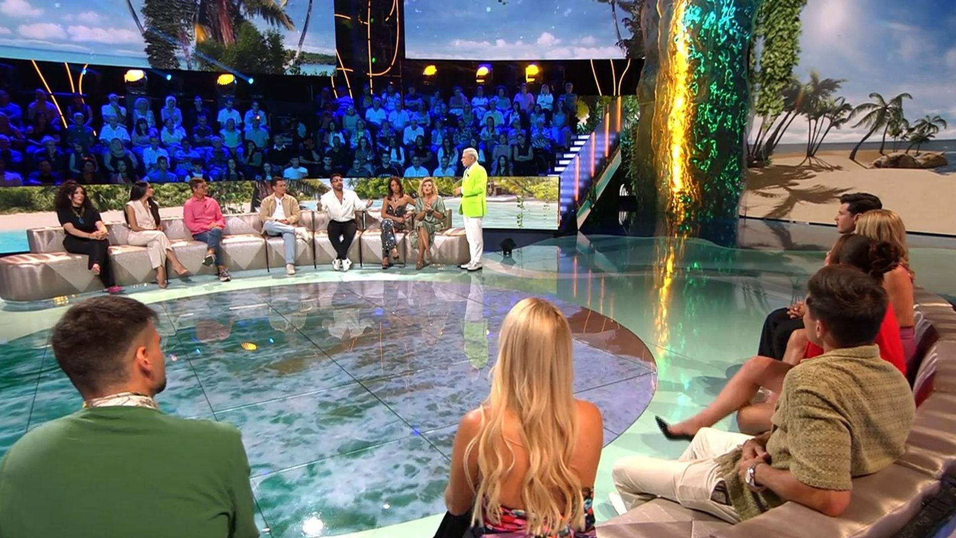 Miguel Frigenti salta como nunca ante Marta Peñate en pleno directo en el plató de 'Supervivientes All Stars': "Eres una macarra"