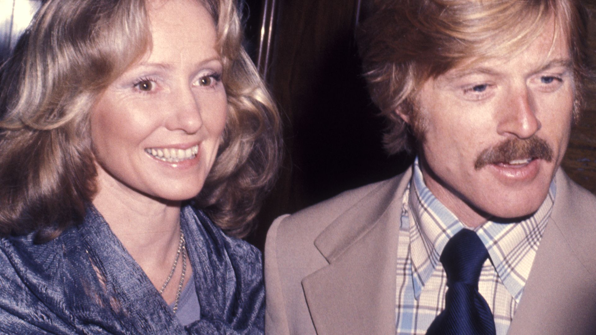 Robert Redford y Lola van Wagenen, en 1976