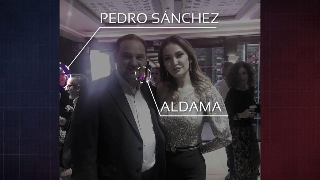 Las nuevas fotografías aportadas por Carolina Perles del 60 cumpleaños de Ábalos en las que aparecen Pedro Sánchez y Víctor de Aldama
