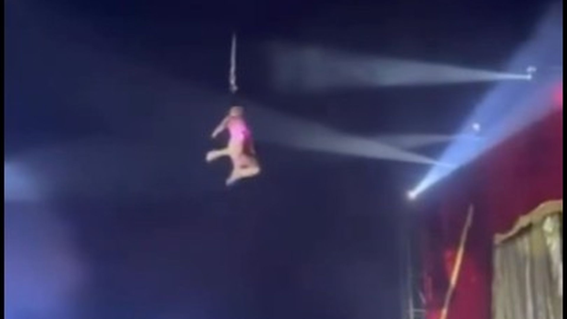 Caída acróbata circo Brasil