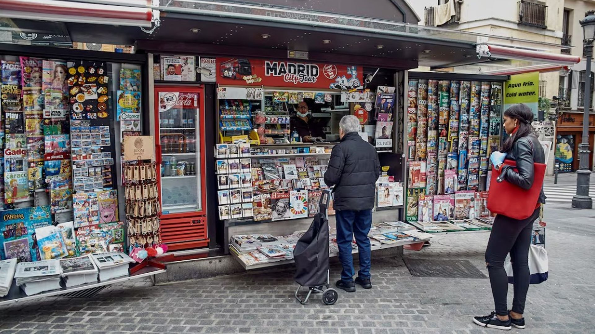 El álbum de cromos de los años 90 por el que puedes conseguir hasta 250 euros
